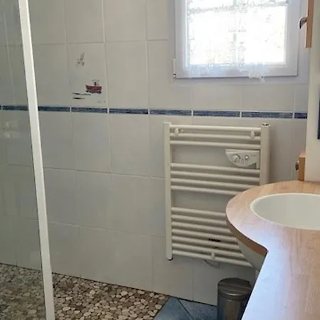 Noirmoutier - Maison Avec Piscine, 4 Chambres, 8 Personnes - Fr-1-823-138 بيت للعطل