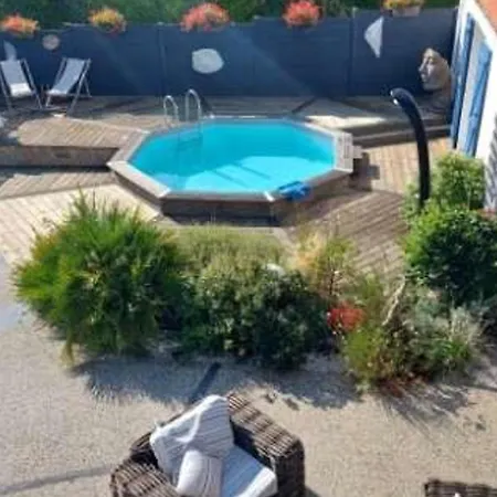 Noirmoutier - Maison Avec Piscine, 4 Chambres, 8 Personnes - Fr-1-823-138 * بارْباتْرْ